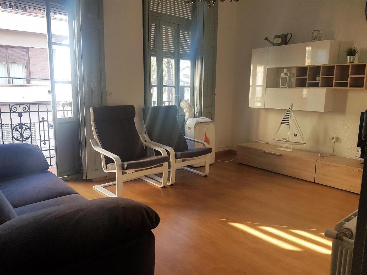 Apartamento Con Vistas A La Marina Real Valencia Luaran gambar